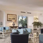 Grand Capodimonte מלון 4*