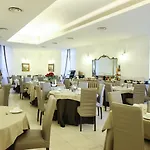 Grand Capodimonte מלון 4*