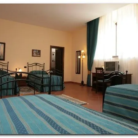 Grand Capodimonte Hotel Nápoles