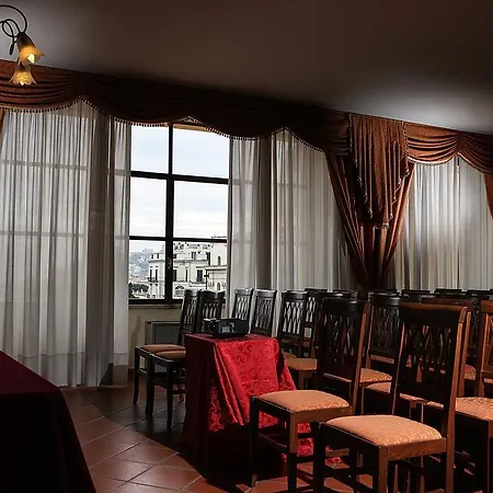 Grand Capodimonte Hotel 4*