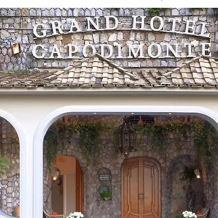 Grand Capodimonte Hotel