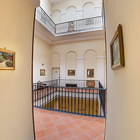 Grand Capodimonte מלון נאפולי