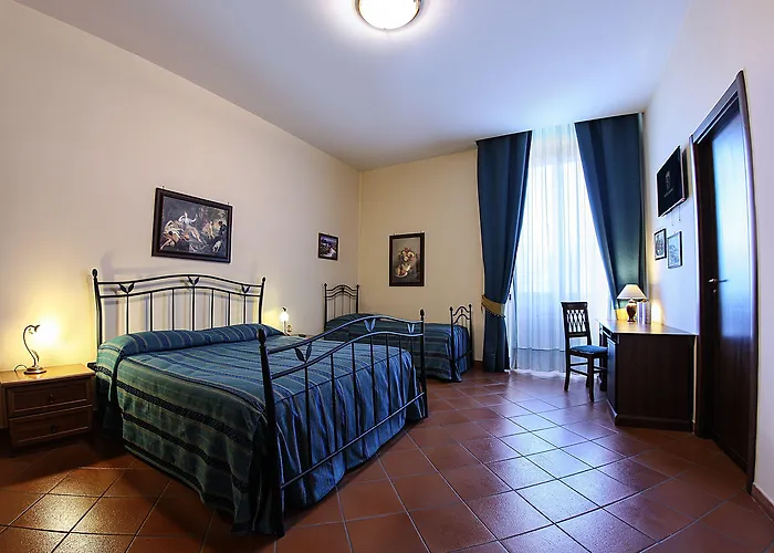 מלון Grand Capodimonte 4*