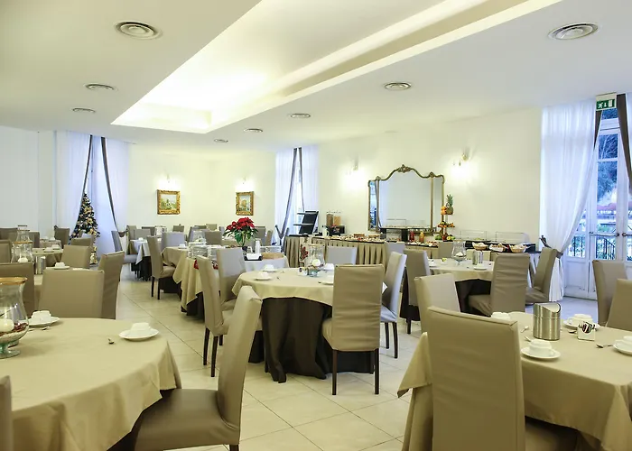 Grand Capodimonte מלון 4*