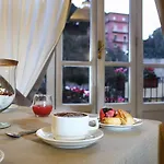Grand Capodimonte 4* Napels