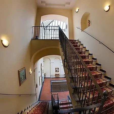 Grand Capodimonte Hotel