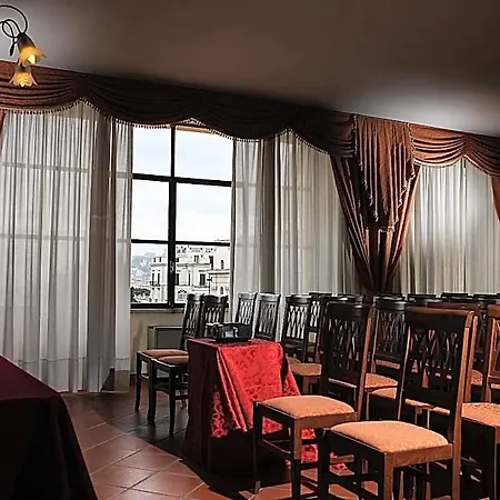 Grand Capodimonte Hotel
