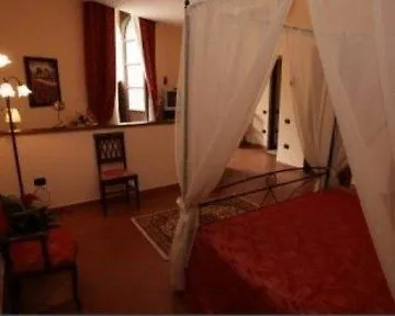 Hotel Grand Capodimonte 4*