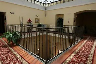 Grand Capodimonte Hotel