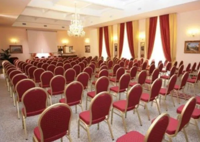 Grand Capodimonte Naples