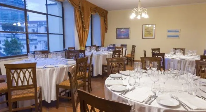 Grand Capodimonte Hotel 4*