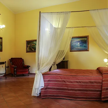 Grand Capodimonte Отель 4*