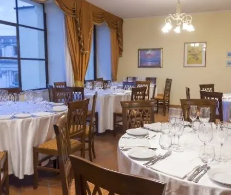 Grand Capodimonte Hotel 4*